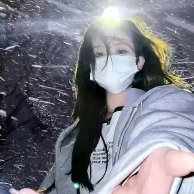 黄莉颖